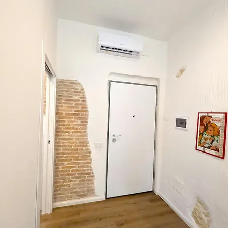 Casa Di Leda 1 Апартаменты Кальяри